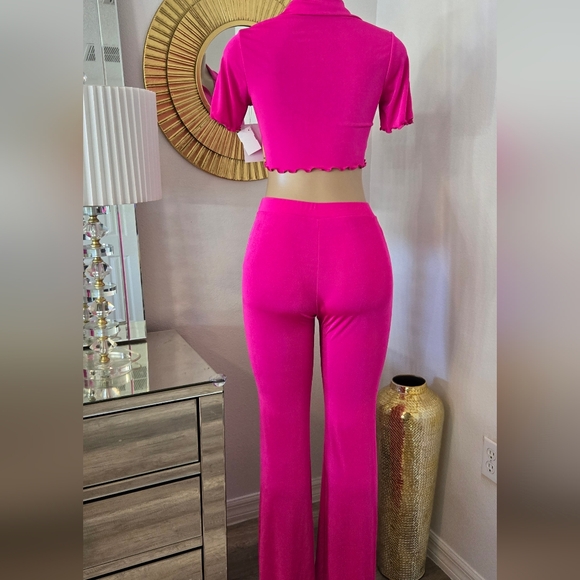 NEW! Women's PINK Two Piece Stretchy Pant Set - M & L - Picture 2 of 8